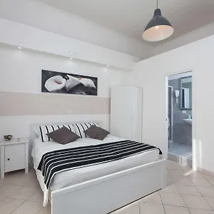 2* Affittacamere San Peter Angels